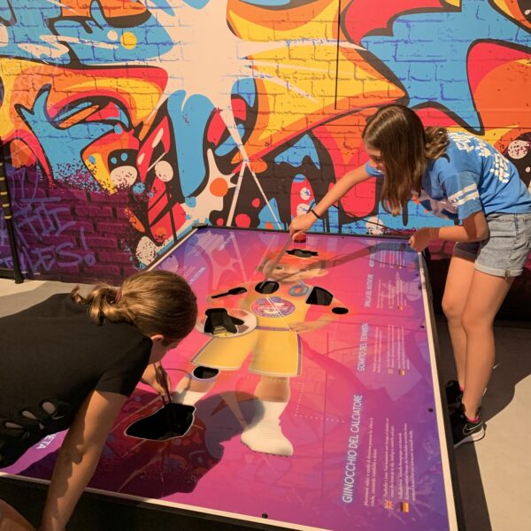 JGAMES. NON CHIAMATELA MOSTRA!